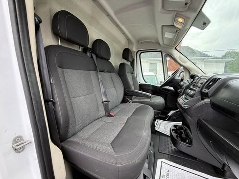 Used 2019 RAM ProMaster 3500 w/ Premium Appearance Group FWD image 32
