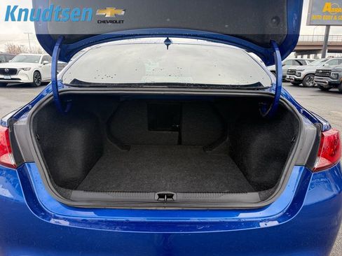 Used 2016 Chrysler 200 Limited w/ Convenience Group image 15