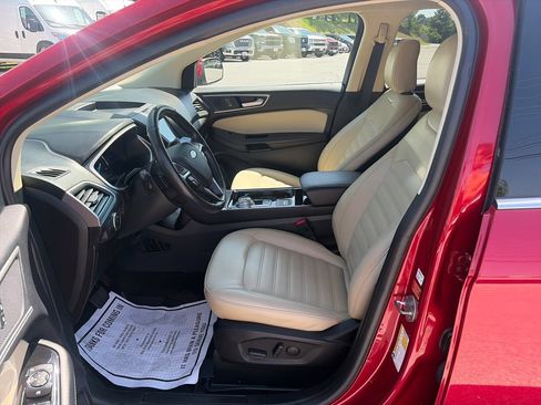 Used 2020 Ford Edge SEL w/ Convenience Package AWD/4WD image 10