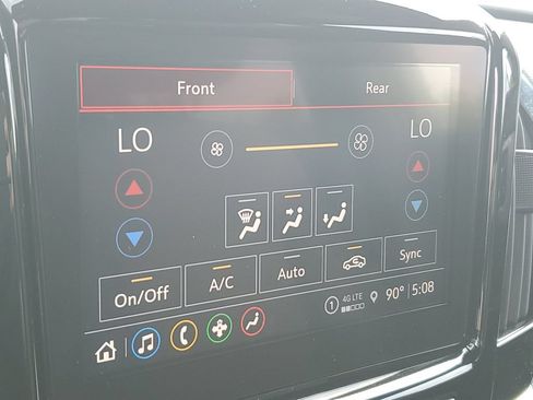 Certified 2023 Chevrolet Traverse LT FWD image 16