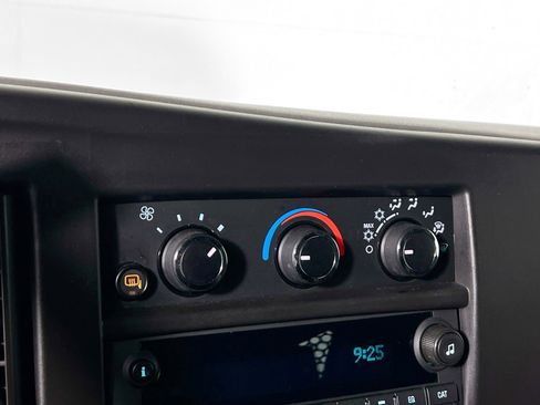 Used 2024 GMC Savana 2500 w/ Driver Convenience Package image 25