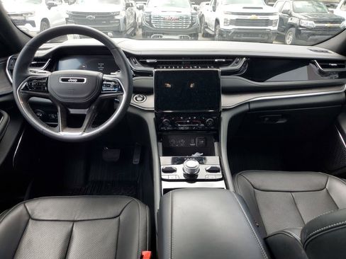 Used 2023 Jeep Grand Cherokee Overland image 10