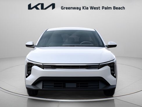 New 2026 Kia K4 FWD image 2