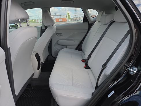 Used 2026 Hyundai Kona SE FWD image 8