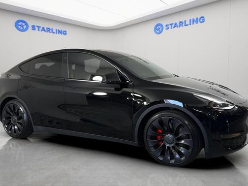 Used 2022 Tesla Model Y Performance image 12