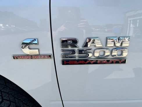 Used 2014 RAM 2500 Tradesman w/ Chrome Appearance Group AWD/4WD image 5