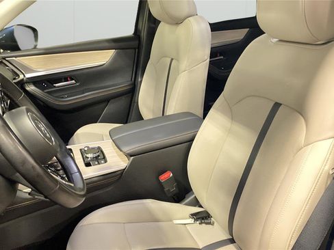 Used 2025 MAZDA CX-90 3.3 Turbo w/ Preferred Package AWD/4WD image 5