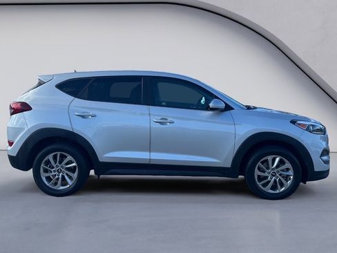 Used 2017 Hyundai Tucson SE image 6