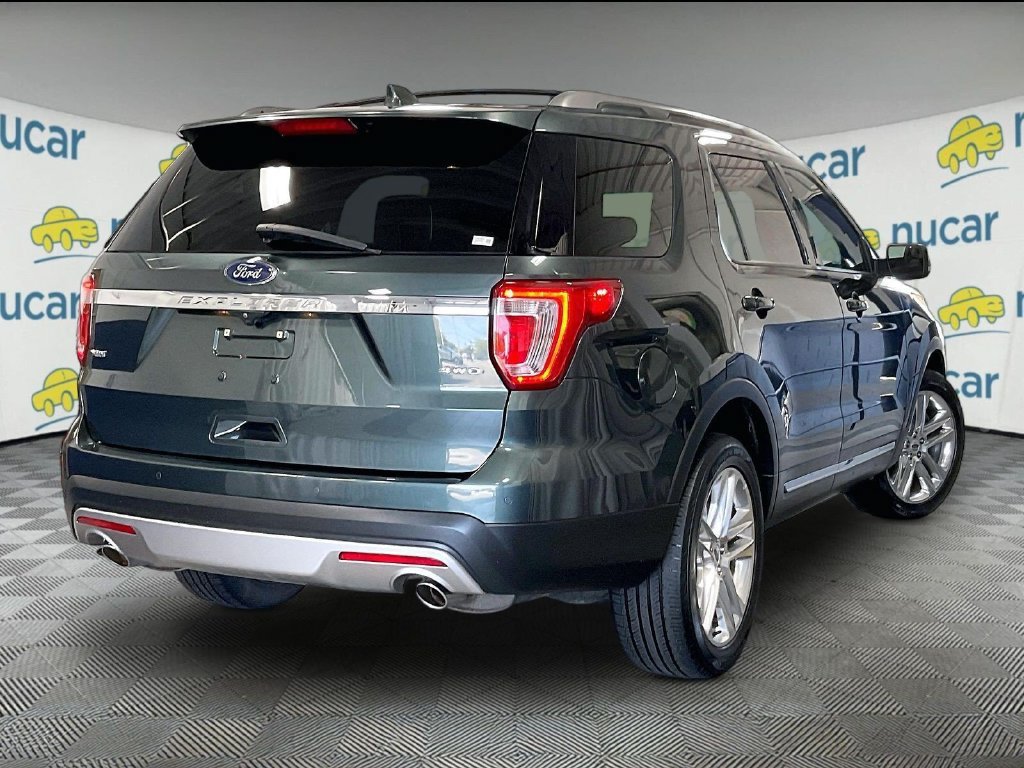 Used 2016 Ford Explorer XLT w/ Equipment Group 202A AWD/4WD image 6