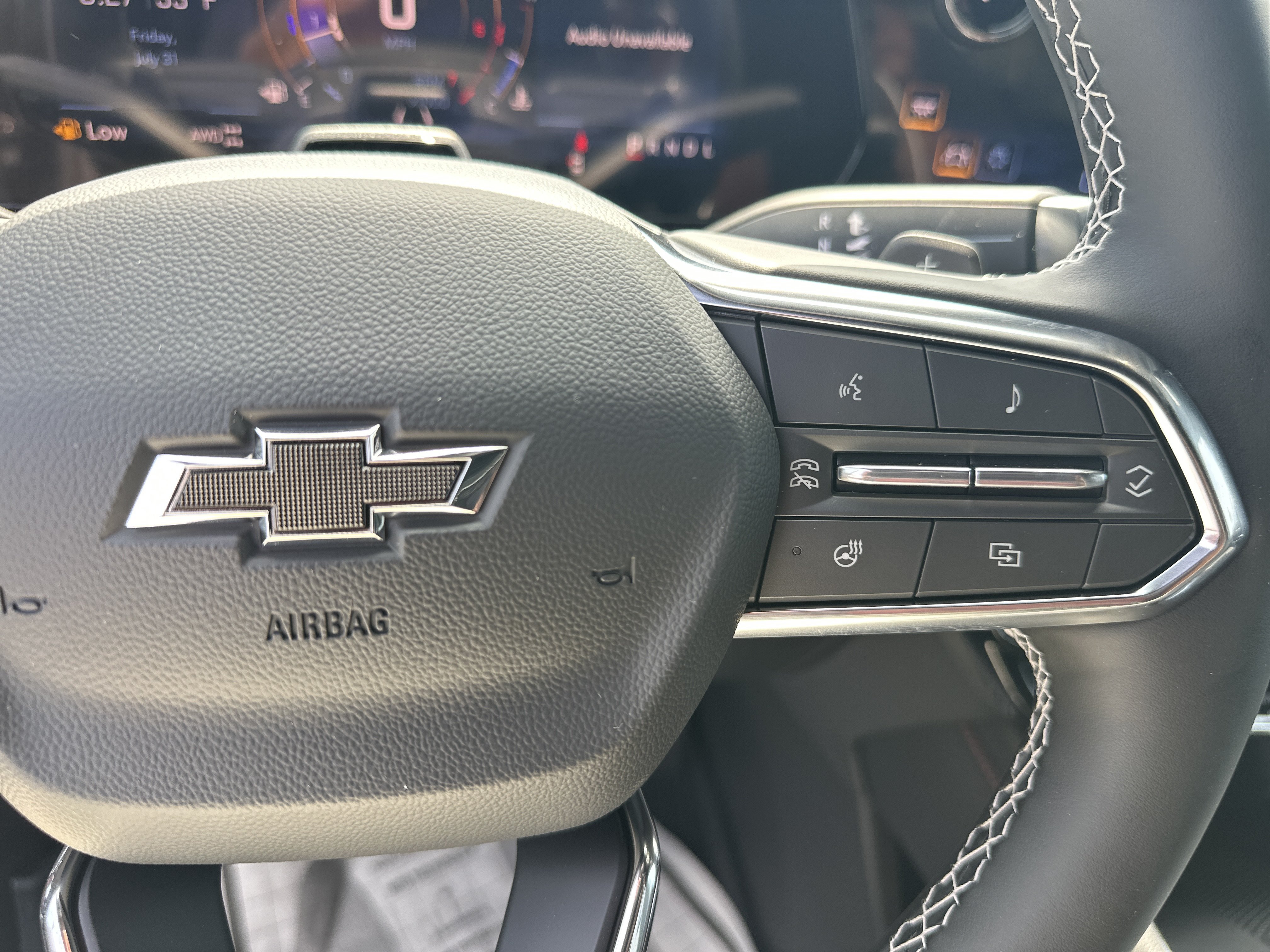 New 2026 Chevrolet Traverse Z71 w/ Enhanced Driving Package AWD/4WD image 28