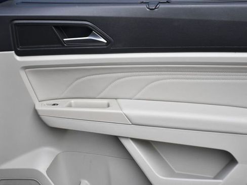 Used 2021 Volkswagen Atlas SE w/ Panoramic Sunroof Package image 26