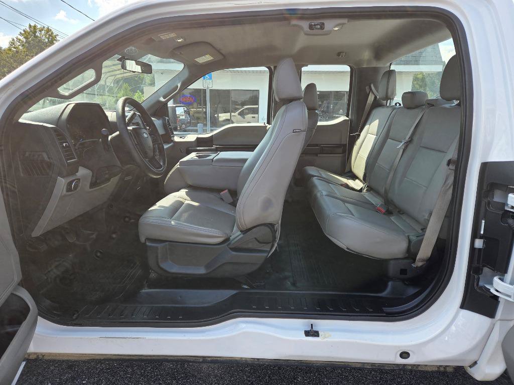 Used 2016 Ford F150 XL w/ Equipment Group 101A Mid RWD image 9