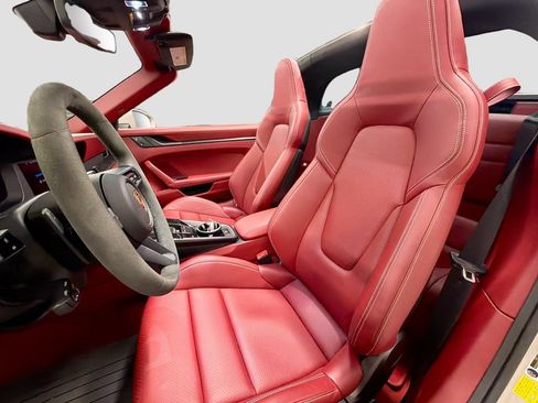 Certified 2025 Porsche 911 Targa 4 GTS AWD/4WD image 5