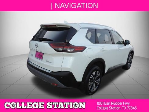 Certified 2023 Nissan Rogue SV w/ SV Premium B Package AWD/4WD image 4