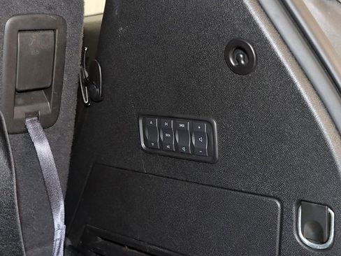 Used 2015 GMC Acadia Denali image 28