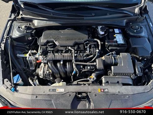 Used 2023 Hyundai Elantra SEL FWD image 12