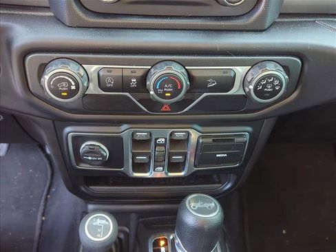 Used 2019 Jeep Wrangler Unlimited Sport S image 18