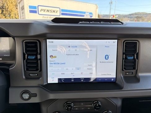 Used 2024 Ford Bronco Black Diamond image 21