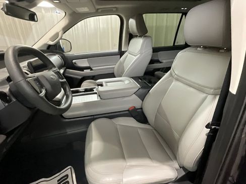 Used 2025 Ford Expedition Max Active image 10