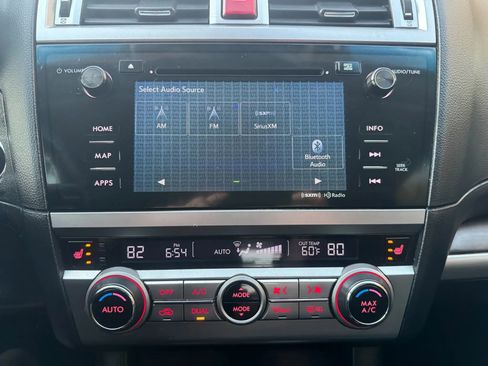 Used 2016 Subaru Outback 2.5i Limited image 29