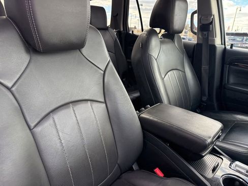 Used 2016 Buick Enclave Leather AWD/4WD image 34