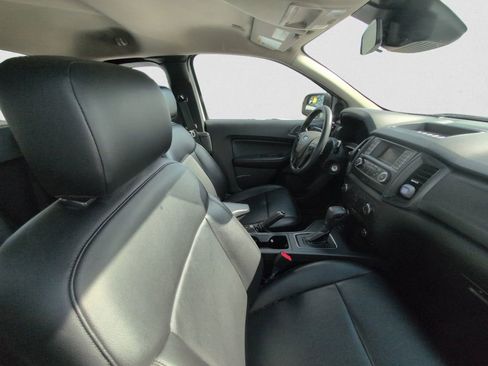 Used 2019 Ford Ranger XL w/ Equipment Group 101A Mid RWD image 12