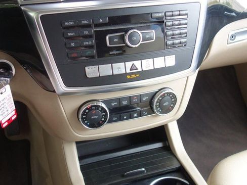 Used 2015 Mercedes-Benz ML 350 4MATIC image 14