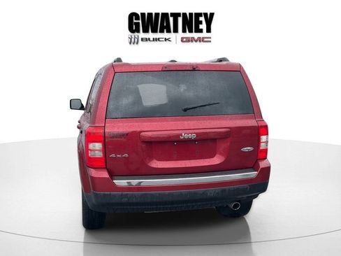 Used 2017 Jeep Patriot High Altitude AWD/4WD image 6