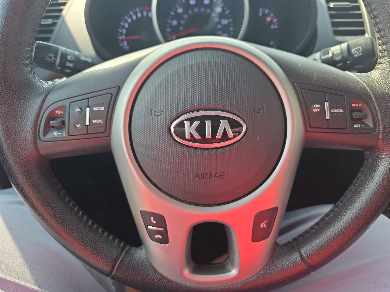 Used 2012 Kia Soul + FWD image 21