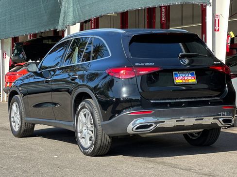 Used 2023 Mercedes-Benz GLC 300 4MATIC image 6