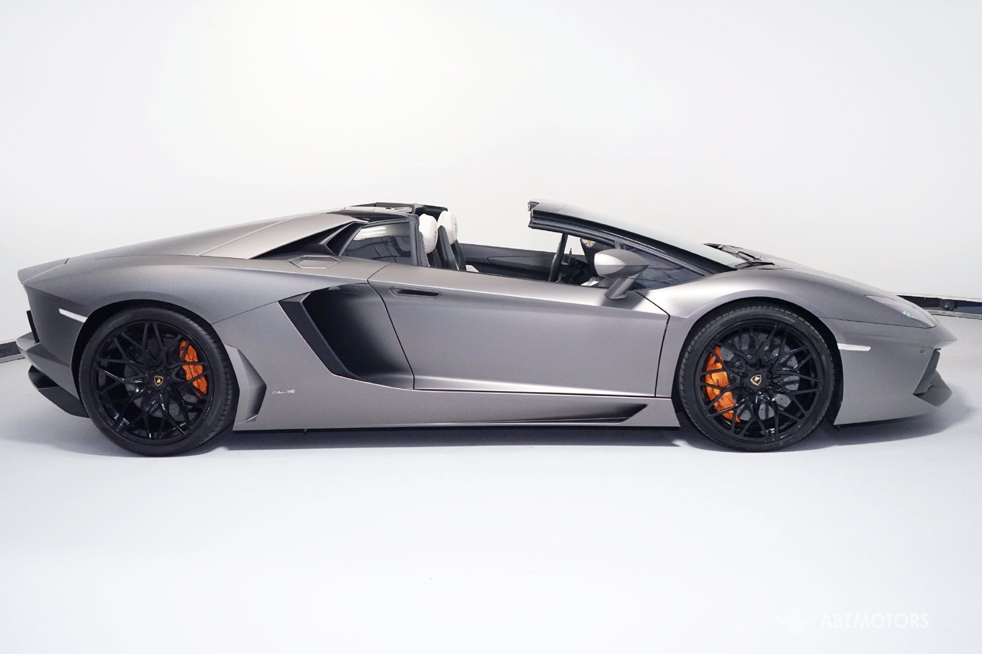 Used 2015 Lamborghini Aventador LP 700-4 AWD/4WD image 4