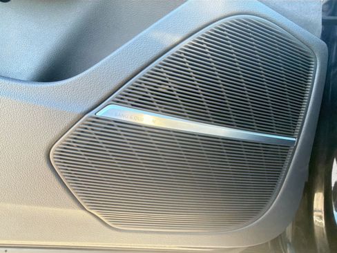 Used 2022 Audi RS Q8 image 23