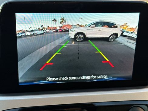 Certified 2022 Ford Escape SE w/ Convenience Package image 18