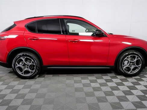 New 2025 Alfa Romeo Stelvio Sprint image 28