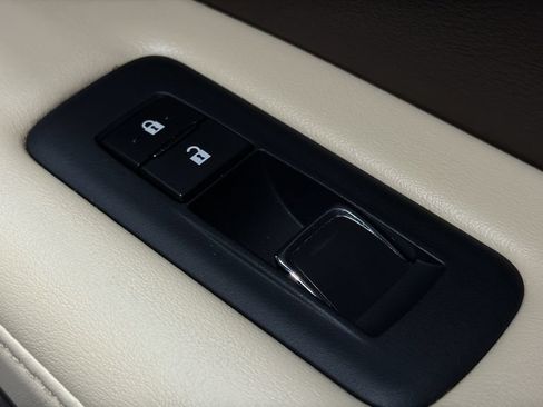 Used 2018 Lexus RX 350L AWD image 11