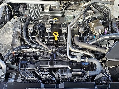 Used 2024 Mitsubishi Outlander SE image 29