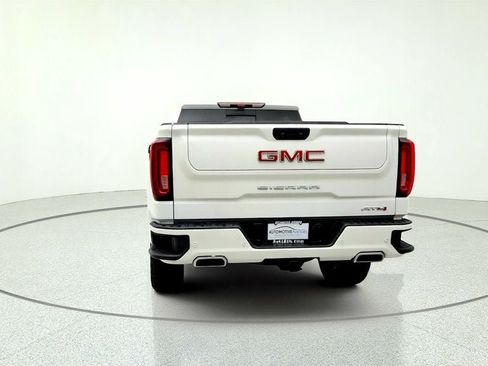 Used 2023 GMC Sierra 1500 AT4 w/ Technology Package AWD/4WD image 6