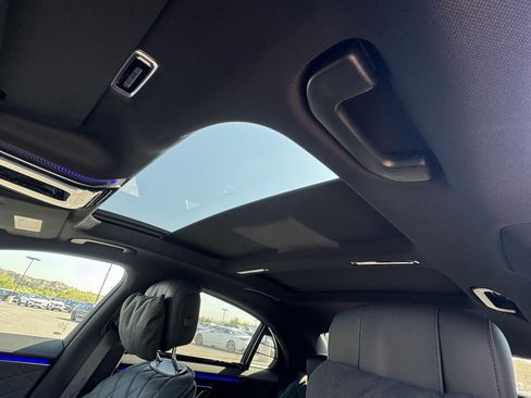 New 2026 Mercedes-Benz S 580e 4MATIC Sedan image 21