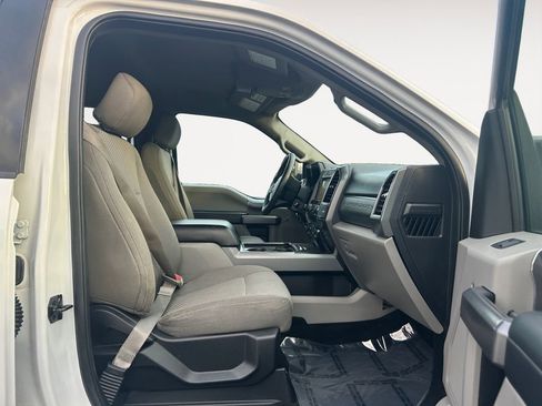 Used 2018 Ford F350 XLT w/ XLT Premium Package image 10