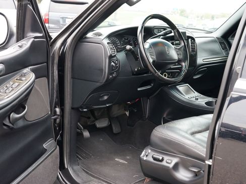 Used 2002 Lincoln Blackwood image 14