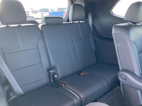 Used 2024 GMC Acadia Elevation image 54