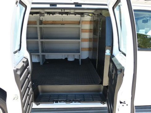 Used 2023 GMC Savana 2500 w/ Driver Convenience Package image 21