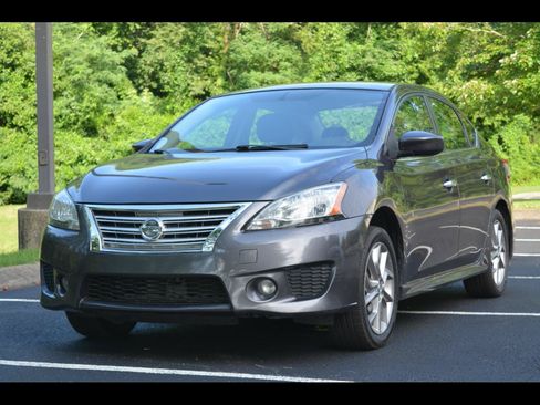 Used 2013 Nissan Sentra SR FWD image 1