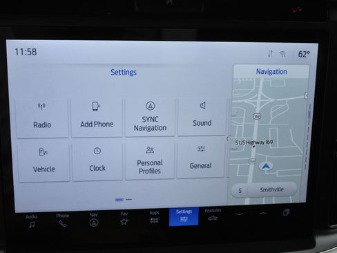 New 2025 Ford F150 Lariat w/ Equipment Group 502A High image 31