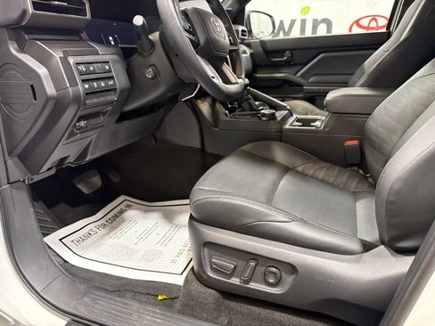 Used 2025 Toyota 4Runner TRD Off-Road Premium w/ Tow Technology Package AWD/4WD image 22