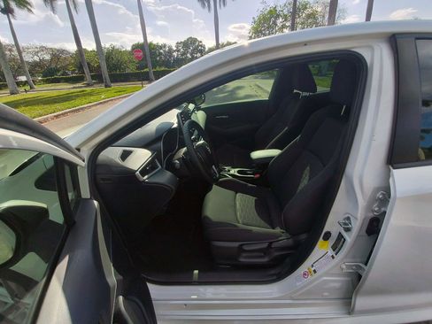 Used 2020 Toyota Corolla SE FWD image 4