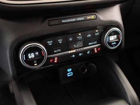 Used 2021 Ford Escape SEL image 7