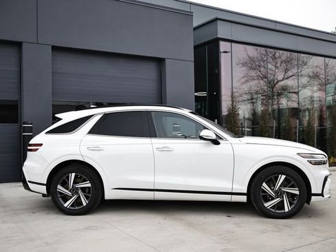 New 2026 Genesis GV70 3.5T Sport Advanced image 3