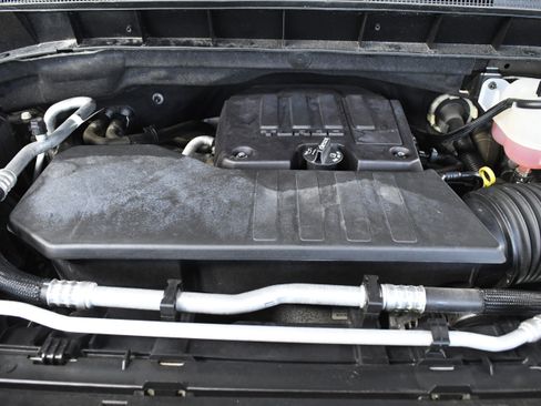 Used 2023 Chevrolet Silverado 1500 Custom image 34