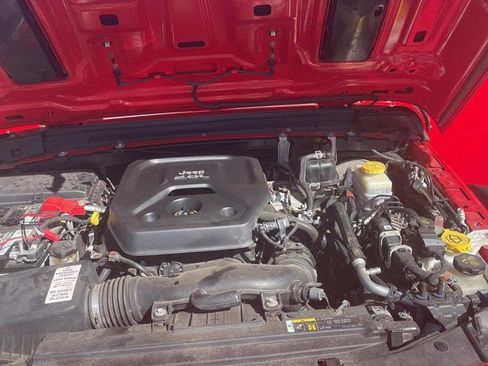Used 2019 Jeep Wrangler Unlimited Rubicon w/ LED Lighting Group AWD/4WD image 19